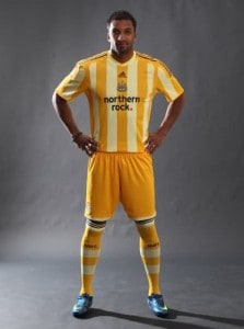 Grimme fodboldtrøjer - Newcastle udebanetrøje 2009-10
