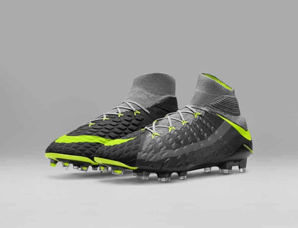 Nike Revolution Pack Hypervenom Phantom